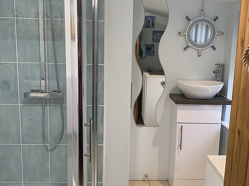 camping-washroom-1-1
